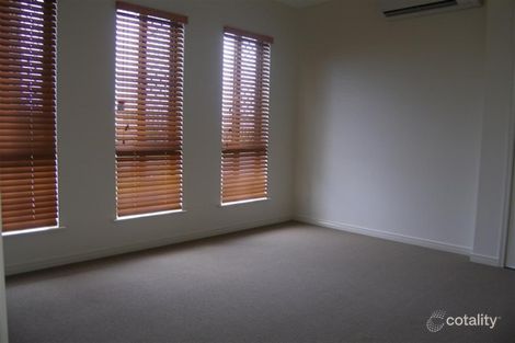 Property photo of 26 Fossilbrook Bend Trinity Park QLD 4879