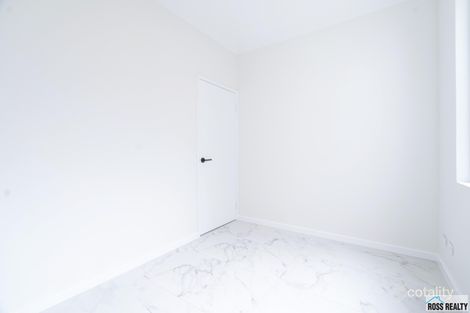 Property photo of 10 Thistle Way Harrisdale WA 6112