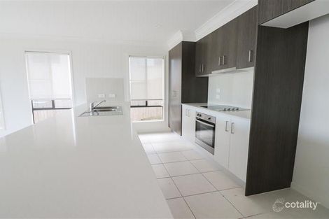 Property photo of 48 Landing Circuit Springfield Lakes QLD 4300