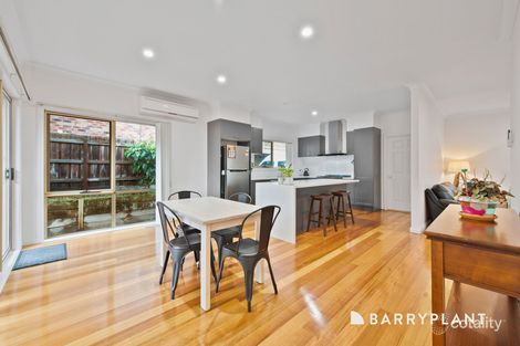 Property photo of 2/24 Railway Road Briar Hill VIC 3088