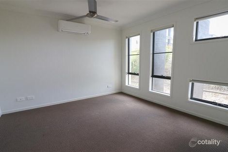 Property photo of 48 Landing Circuit Springfield Lakes QLD 4300