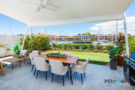 Property photo of 8950 The Point Circuit Hope Island QLD 4212