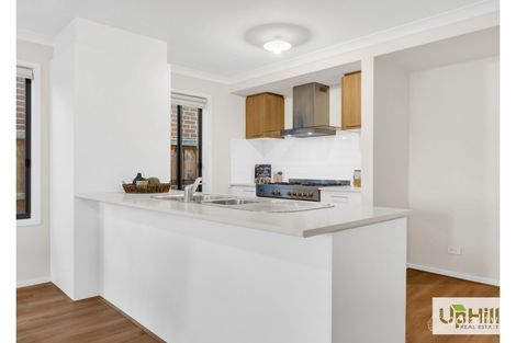 Property photo of 10 Abbeyard Drive Clyde VIC 3978