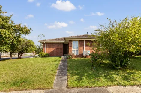 24 Kennedy Rd, Pakenham, VIC 3810