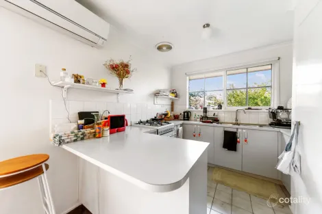 Property photo of 24 Kennedy Road Pakenham VIC 3810