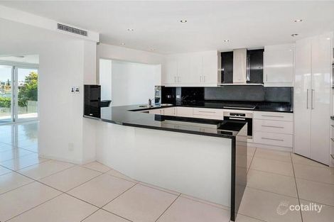 Property photo of 2/34 Sunset Boulevard Surfers Paradise QLD 4217