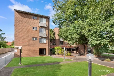 Property photo of 4/147 March Street Richmond NSW 2753