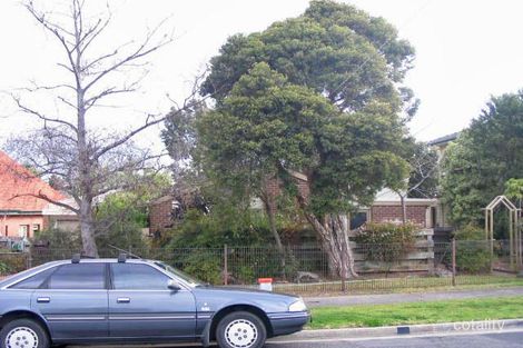 5 Balmanno Cres, Strathmore, VIC 3041