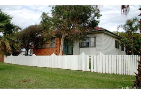 Property photo of 15 Tasman Parade Thirroul NSW 2515