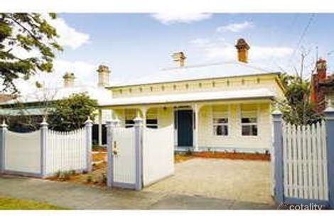 Property photo of 32 Malvern Grove Caulfield North VIC 3161