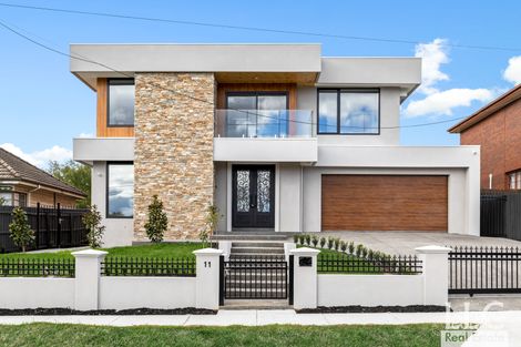 11 Tiller St, Burwood East, VIC 3151