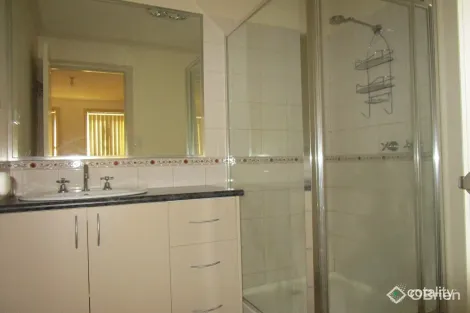 Property photo of 121 Clarke Avenue St Albans VIC 3021