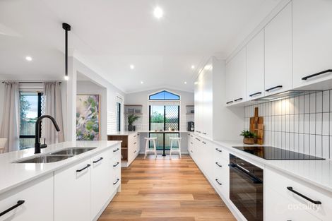 Property photo of 19 Inverary Place Upper Kedron QLD 4055