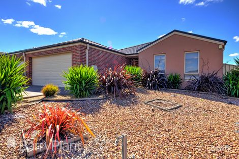 Property photo of 11 Omarama Way Taylors Hill VIC 3037