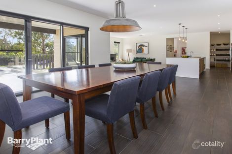 22 Erang Dr, Mount Eliza, VIC 3930