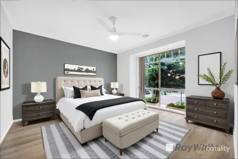 Property photo of 4 Kimbarra Drive Berwick VIC 3806