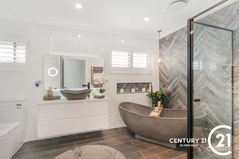 Property photo of 956 The Horsley Drive Wetherill Park NSW 2164