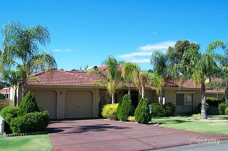 8 Grange Ct, Eden Hill, WA 6054