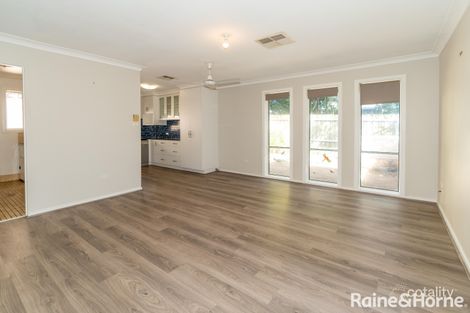 Property photo of 2/160-162 Fernleigh Road Mount Austin NSW 2650