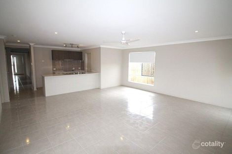 Property photo of 33 Ningaloo Drive Pimpama QLD 4209