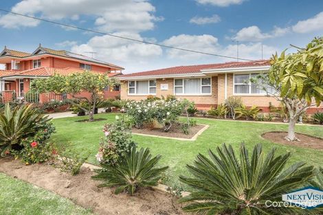 Property photo of 23 Macmorris Way Spearwood WA 6163