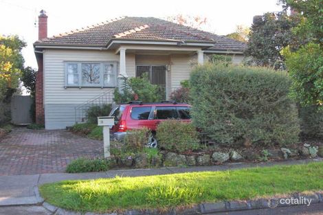 Property photo of 18 Saxby Road Glen Iris VIC 3146