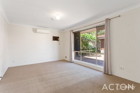 Property photo of 2/13 Grebe Gardens Yangebup WA 6164