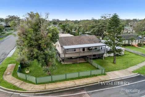 Property photo of 3 Boronia Road Lake Munmorah NSW 2259
