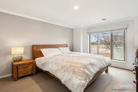 Property photo of 22 Cormorant Boulevard Kialla VIC 3631