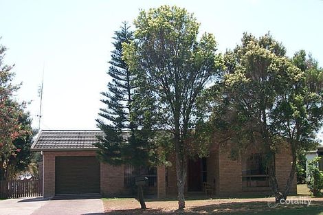 10 Bruce St, Torquay, QLD 4655