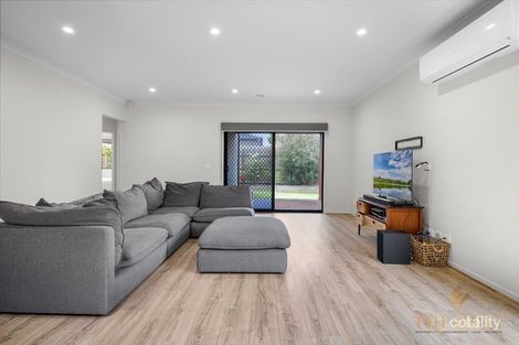 Property photo of 34 Swainson Close Tarneit VIC 3029