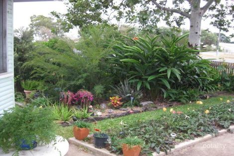 Property photo of 28 Francis Street Clermont QLD 4721