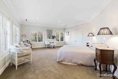 Property photo of 3184 Riverleigh Drive Hope Island QLD 4212