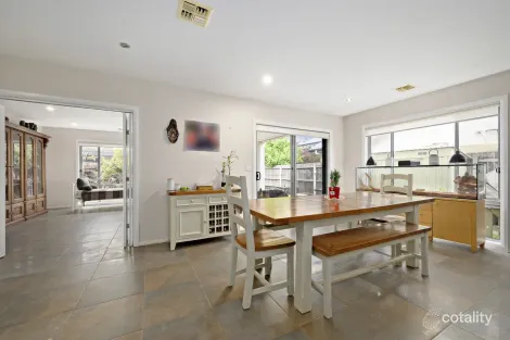 Property photo of 4 Denoon Street Forde ACT 2914