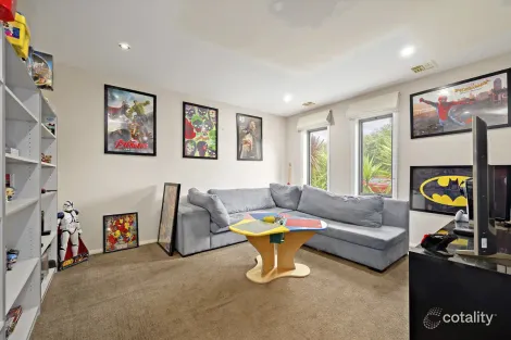 Property photo of 4 Denoon Street Forde ACT 2914