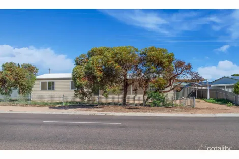 Property photo of 42 Kloeden Street Ceduna SA 5690