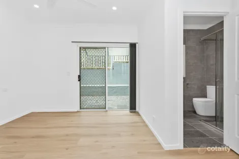 Property photo of 183 Swann Road Taringa QLD 4068