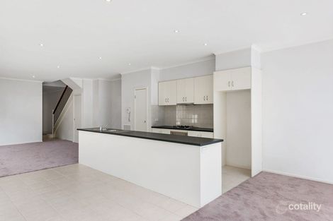 Property photo of 2/5 Kangaroo Road Murrumbeena VIC 3163