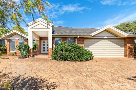 Property photo of 18 Serenity Way Mornington VIC 3931