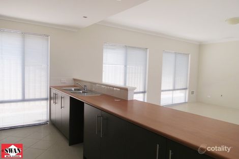 Property photo of 36 Aquaviva Circle Viveash WA 6056