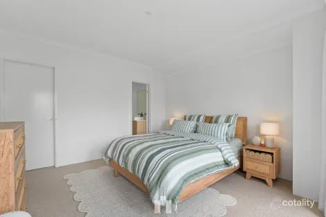 Property photo of 24 Blushing Approach Treeby WA 6164