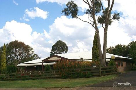 336 Spring St, Kearneys Spring, QLD 4350