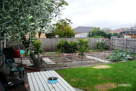 Property photo of 38 Gnarwyn Road Carnegie VIC 3163