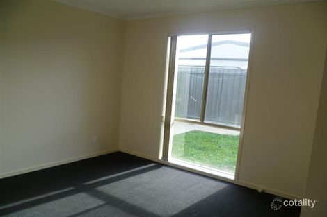 Property photo of 20 Maclarens Close Manor Lakes VIC 3024