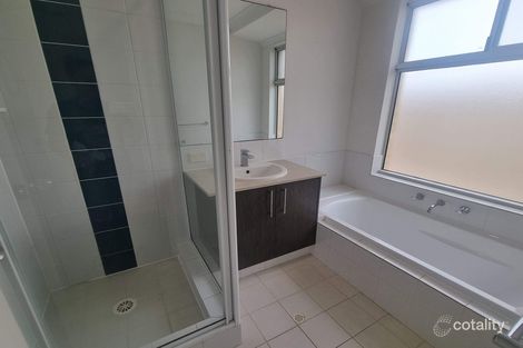 Property photo of 20 Narloo Way Golden Bay WA 6174