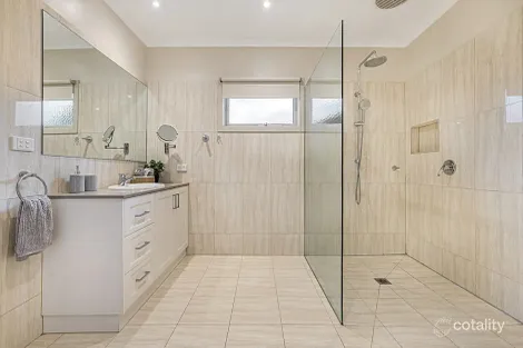 Property photo of 37 Milpera Crescent Wantirna VIC 3152