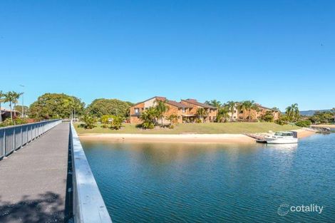 4/22 Dunlop Ct, Mermaid Waters, QLD 4218