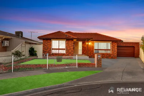 Property photo of 51 Redditch Crescent Deer Park VIC 3023