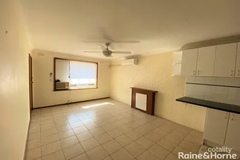 Property photo of 2/6 Joyes Place Tolland NSW 2650