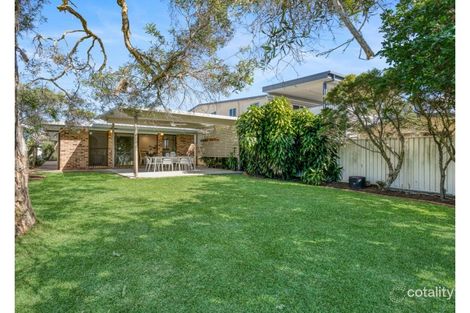 Property photo of 117 Oquinn Street Nudgee Beach QLD 4014